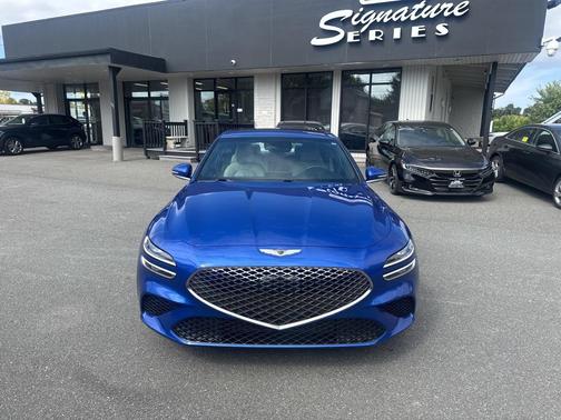 2022 Genesis G70 2.0T AWD