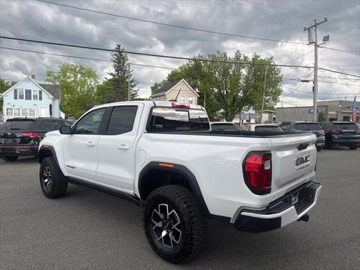 2024 GMC Canyon AT4X