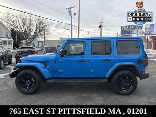 2022 Jeep Wrangler Unlimited Sahara