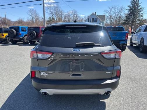 2020 Ford Escape SE