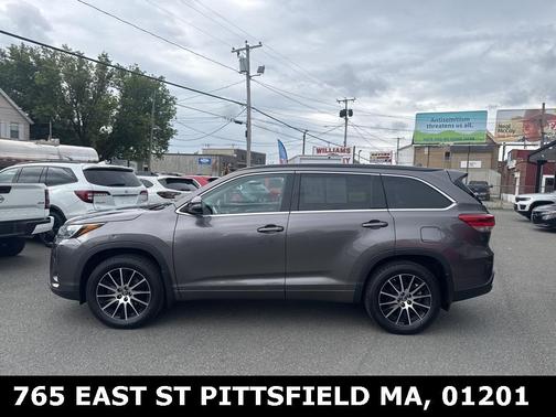 2018 Toyota Highlander SE