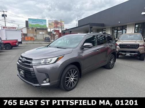2018 Toyota Highlander SE