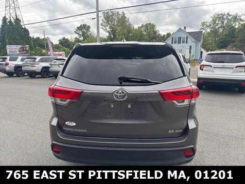 2018 Toyota Highlander SE