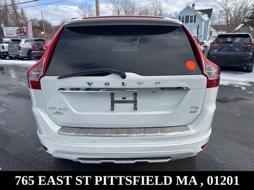 2017 Volvo XC60 T6 Dynamic