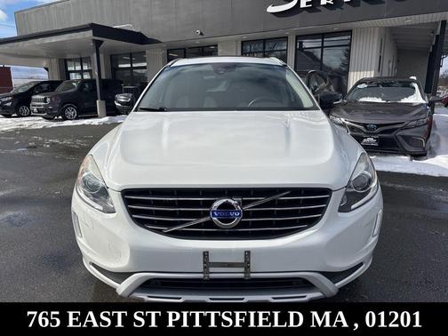 2017 Volvo XC60 T6 Dynamic