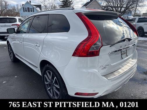 2017 Volvo XC60 T6 Dynamic