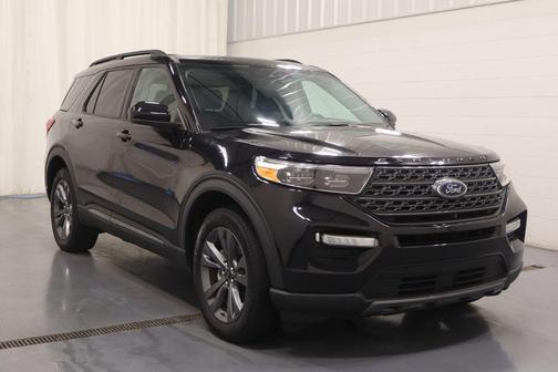 Black Metallic 2023 Ford Explorer XLT
