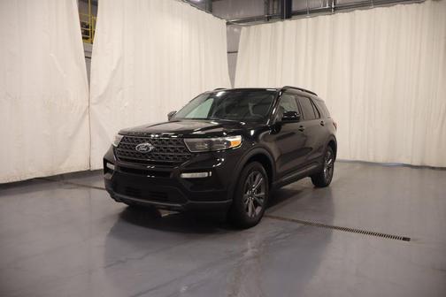 Black Metallic 2023 Ford Explorer XLT