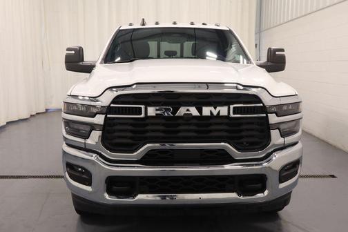 Bright White Clearcoat 2026 RAM 3500 Tradesman