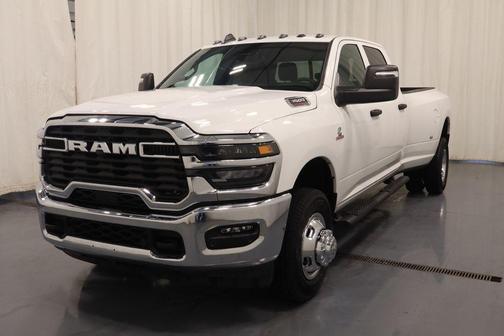 Bright White Clearcoat 2026 RAM 3500 Tradesman