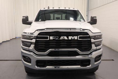 Bright White Clearcoat 2026 RAM 3500 Tradesman