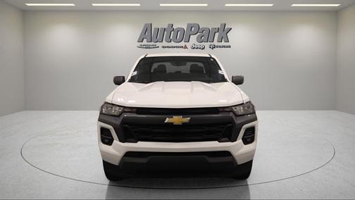 Summit White 2023 Chevrolet Colorado LT