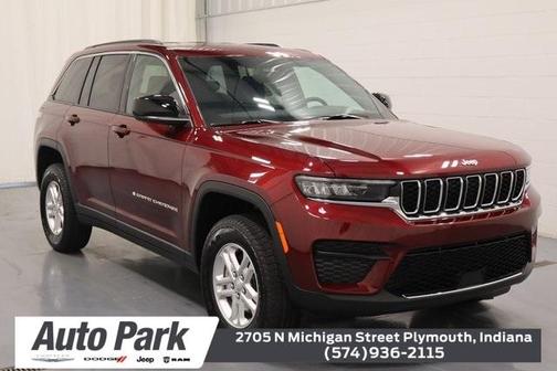 2025 Jeep Grand Cherokee Laredo