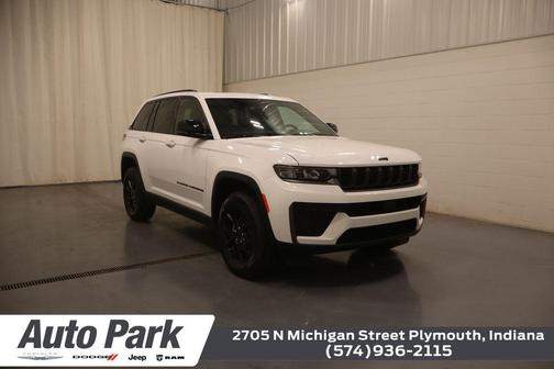 2026 Jeep Grand Cherokee Laredo