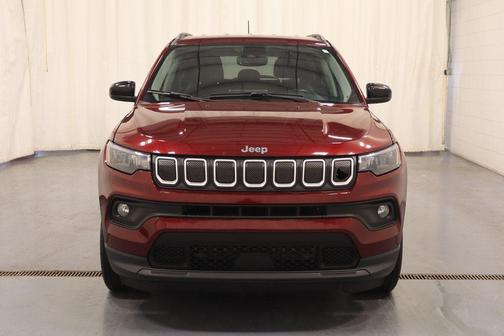 2022 Jeep Compass Latitude Lux