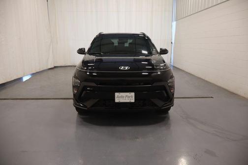 Abyss Black Pearl 2025 Hyundai KONA N Line S