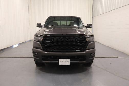 Granite Crystal Clearcoat Metallic 2026 RAM 1500 Big Horn/Lone Star
