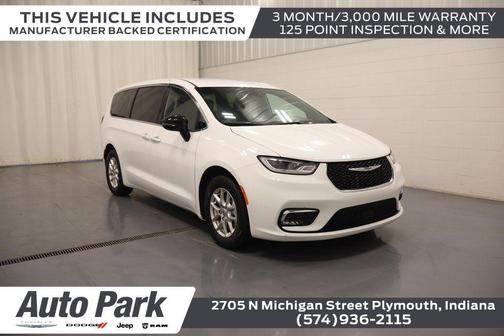 2025 Chrysler Pacifica Select