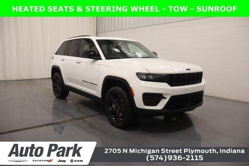 2025 Jeep Grand Cherokee Laredo