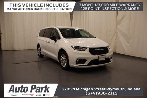 2025 Chrysler Pacifica Select