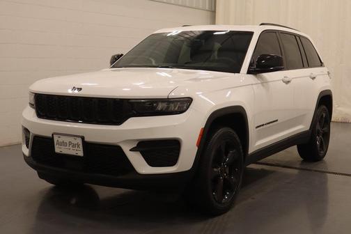 2023 Jeep Grand Cherokee Altitude