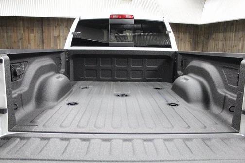 Photo 2 of 46 of 2022 RAM 2500 Big Horn
