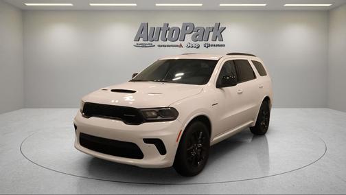 White Knuckle Clearcoat 2026 Dodge Durango GT HEMI V8