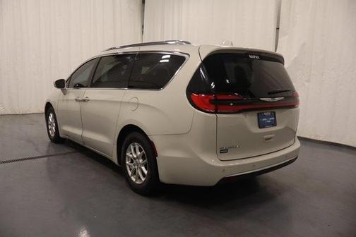 2021 Chrysler Pacifica Touring-L
