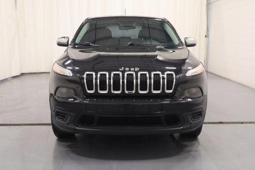 2016 Jeep Cherokee Sport