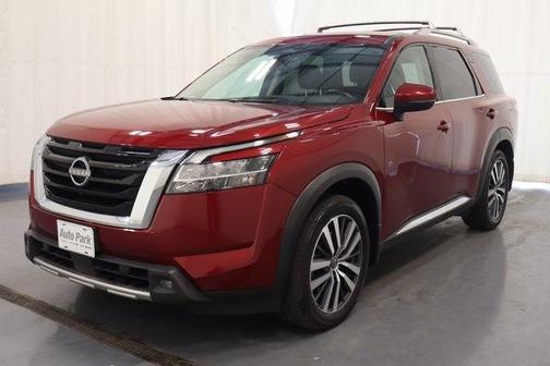 2022 Nissan Pathfinder Platinum