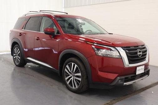 2022 Nissan Pathfinder Platinum