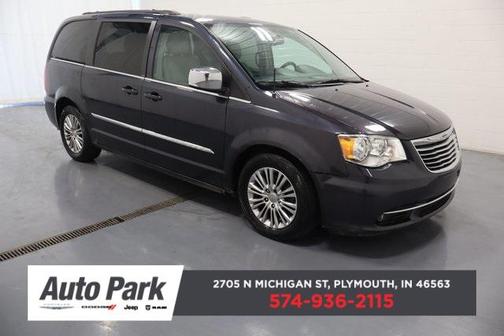 2013 Chrysler Town & Country Touring-L