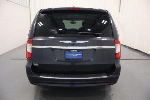 2013 Chrysler Town & Country Touring-L