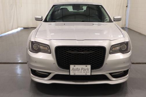 Silver Mist Clearcoat 2022 Chrysler 300 Touring L