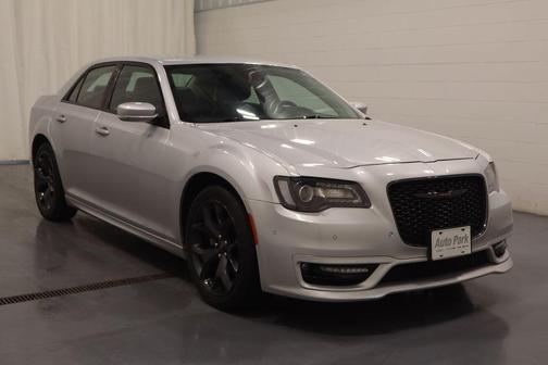 Silver Mist Clearcoat 2022 Chrysler 300 Touring L