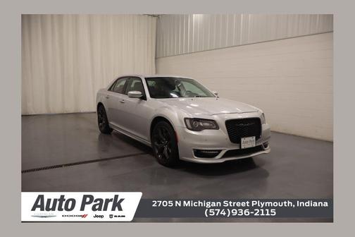 Silver Mist Clearcoat 2022 Chrysler 300 Touring L