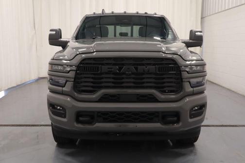 Ceramic Gray Clearcoat 2026 RAM 3500 Big Horn