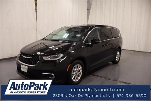 2024 Chrysler Pacifica Touring-L