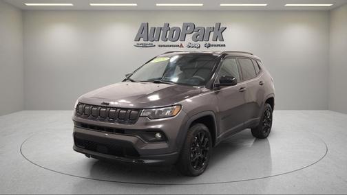 Granite Crystal Clearcoat Metallic 2022 Jeep Compass Latitude