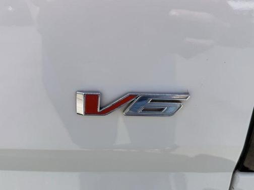 Summit White 2022 Chevrolet Colorado Z71