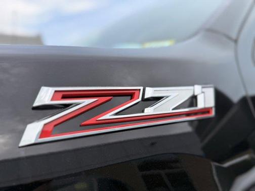 Black 2024 Chevrolet Silverado 2500 Custom
