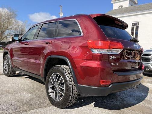 Velvet Red Pearlcoat 2018 Jeep Grand Cherokee Laredo E
