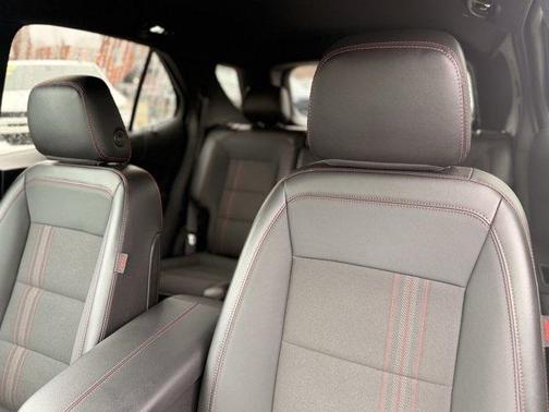 Summit White 2022 Chevrolet Equinox RS