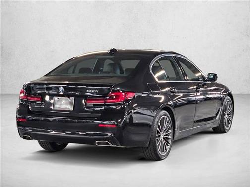 2022 BMW 530 i