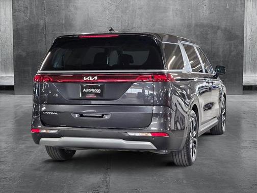 2024 Kia Carnival EX