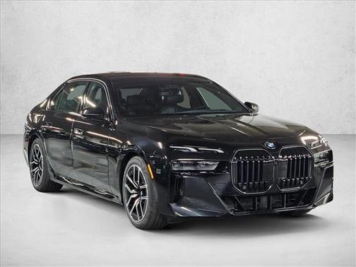 2025 BMW 760 xDrive
