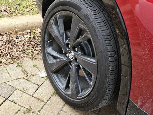 2023 Buick Envision Essence FWD