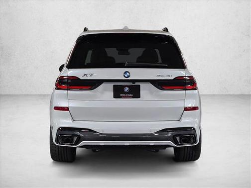 2026 BMW X7 xDrive40i