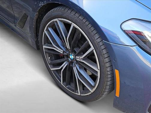 2023 BMW 530 i