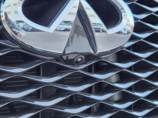 2024 INFINITI QX80 SENSORY AWD